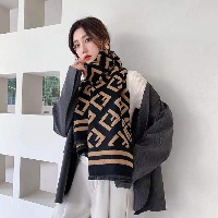 国内贸易   秋冬新字母仿羊绒围巾女  网红韩版保暖围脖百搭披肩棋盘格围巾