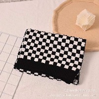 国内贸易   韩版针织棋格2021围巾女秋冬季网红同款格子双面长款保暖围脖