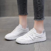 国内贸易    小白鞋女鞋2022春季新韩版平底时尚学生休闲运动扳鞋单鞋潮轻便女（鞋码备注））